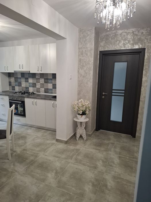 Pers fizică, 2 camere, 54 mp, lux, zona Comat Towers