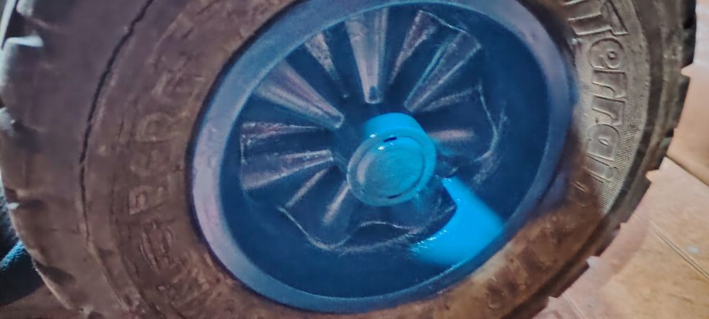 De vânzare kart cu pedale pt copii și adulți