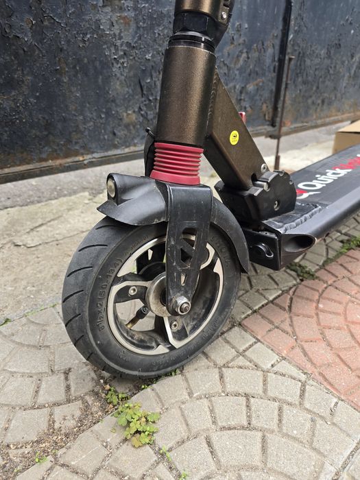 Vând trotinetă Quickvolt8