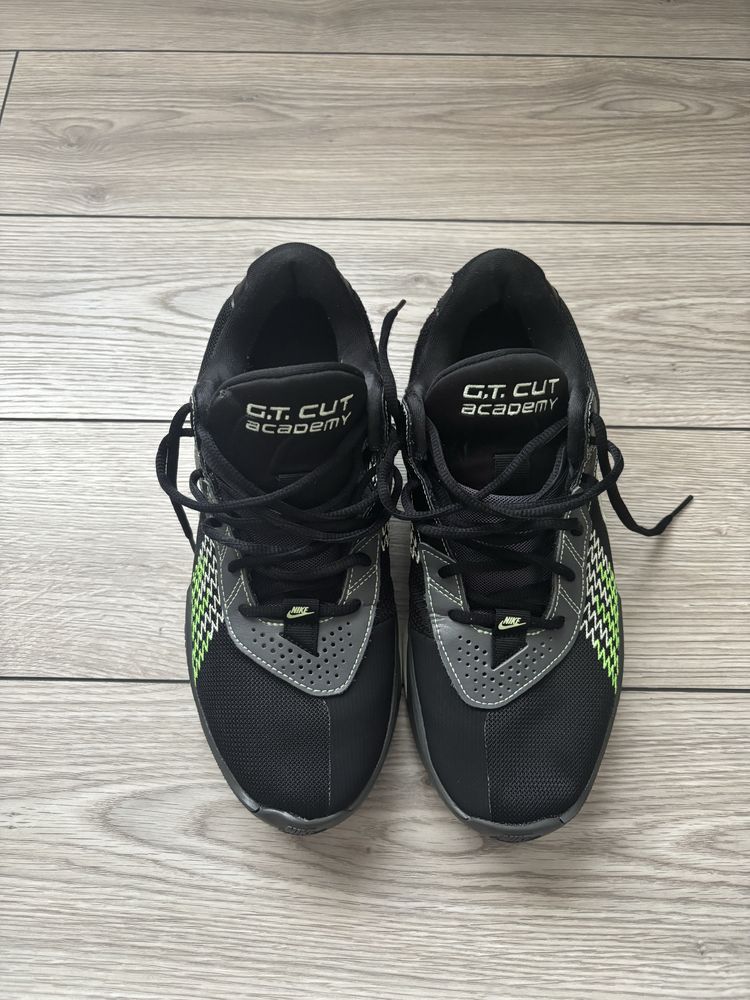Adidasi basket nike gt cut academy