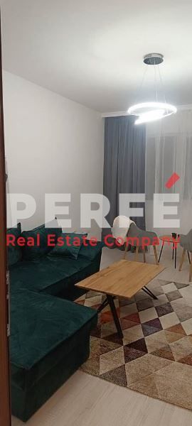 Дава се под наем Двустаен апартамент в Бургас, Лазур - 70 кв.м за 510 € - Снимка #2