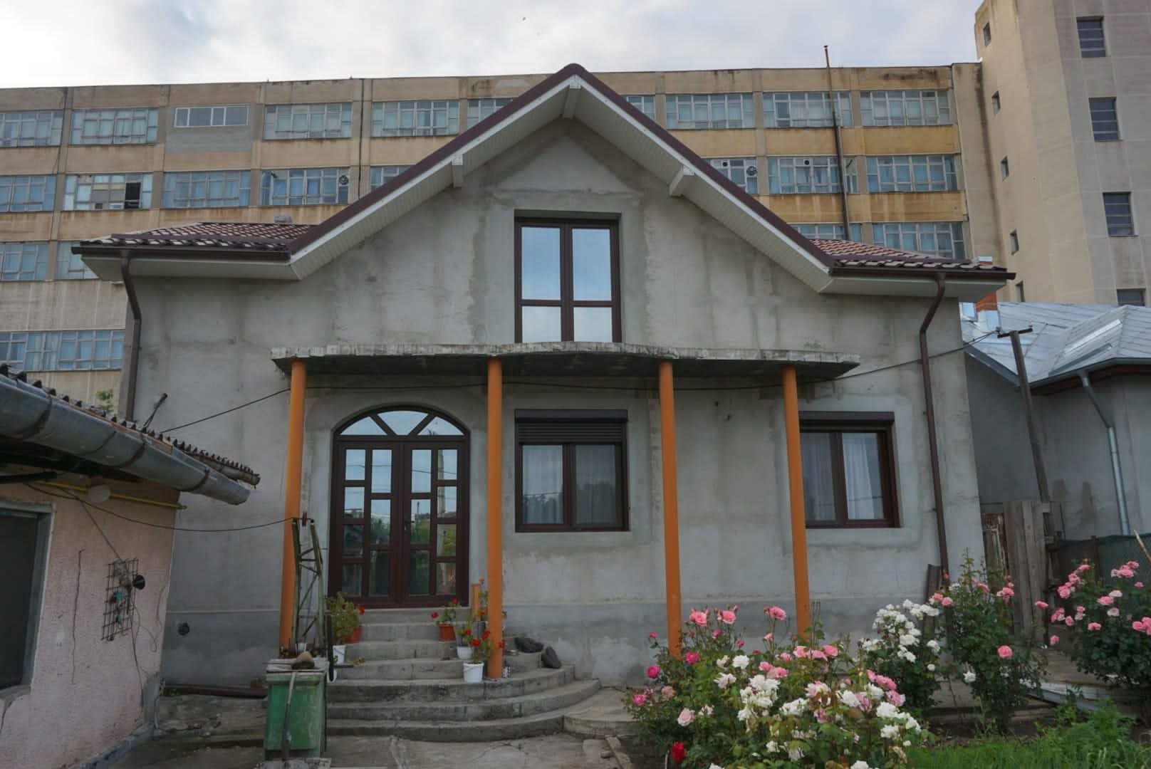 Casa de vanzare ,str Luncii nr9, Turnu magurele