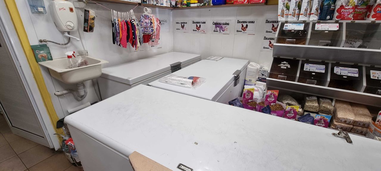 Продава се Заведение в Разград, Център - 32 кв.м за 5313 €/кв.м - Снимка #3