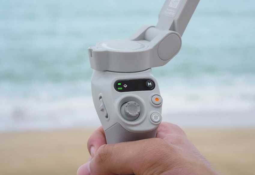Стабилизатор DJI osmo SE plus (ОСМО OM СЕ) с экраном и штативом.