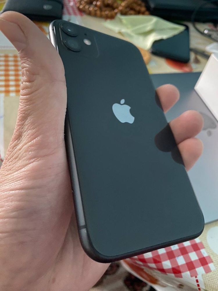 iPhone 11 фул  кор док бор