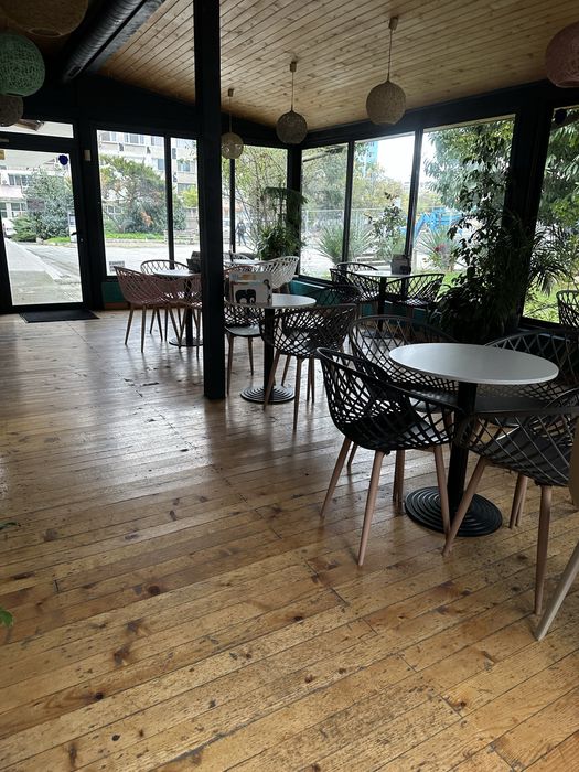 Дървен навес с плъзгаща немска дограма