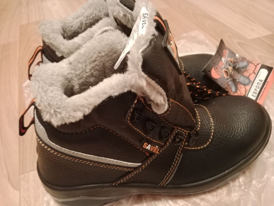 Продам Спец обувь зимние 42 размер новый