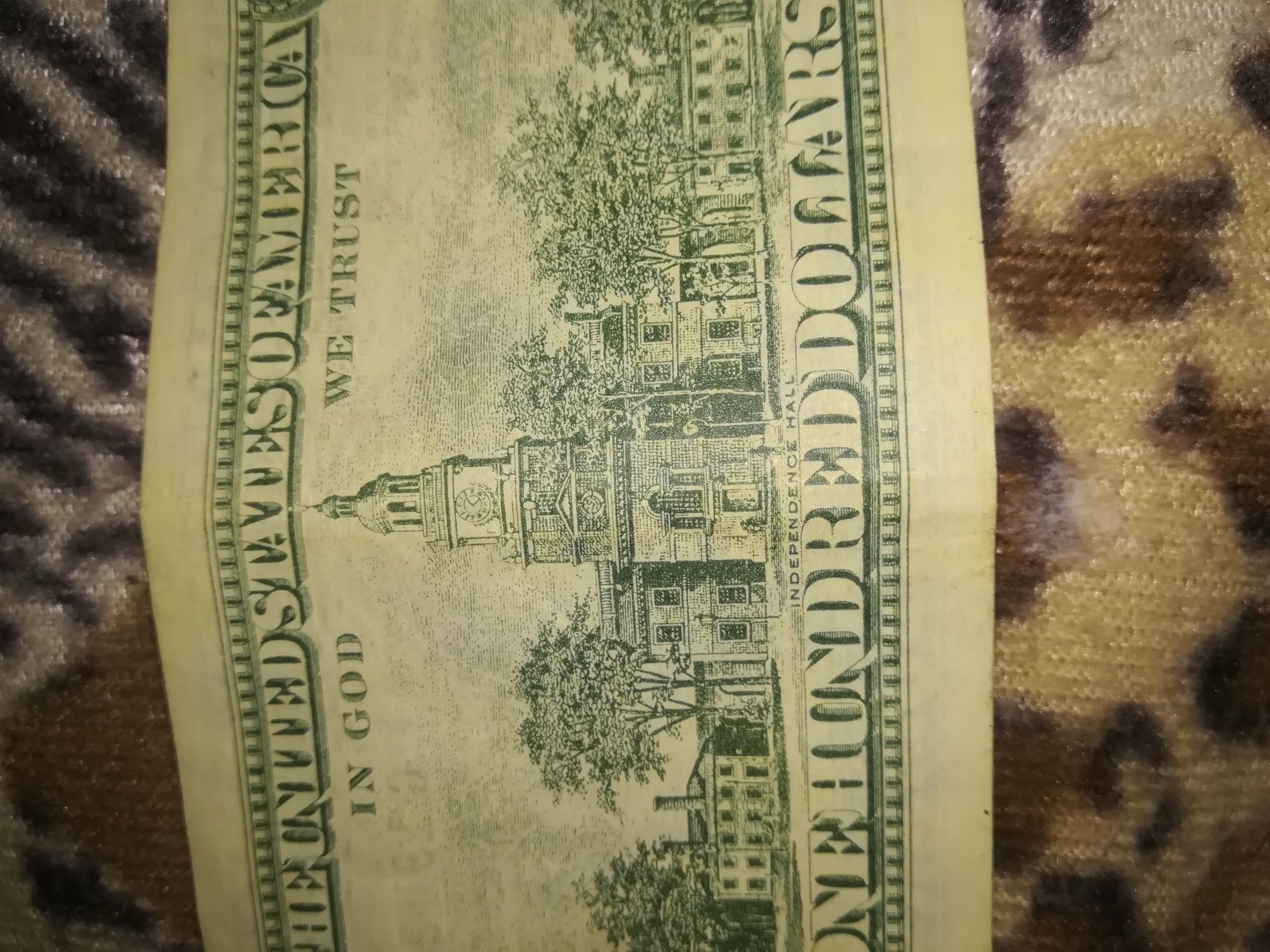 Оригинална 100$ доларова банкнота