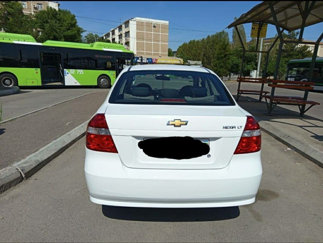 Продаётся нексия 3  2019 года