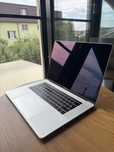 MacBookPro 15 (2018)  i7 (6nuclee)  2.6GHz /16GB DDR4 512GB SSD-69cicl