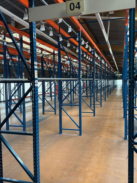 Rafturi metalice profesionale europaleți