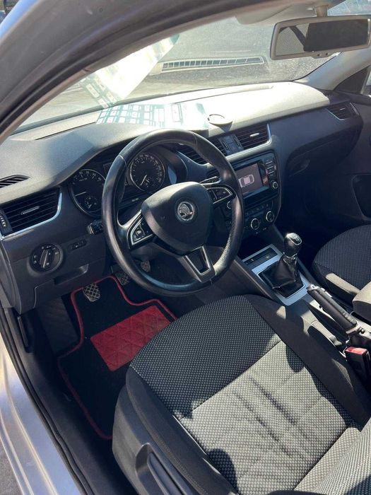 Skoda Octavia 2013 - 1.6tdi - 7490E