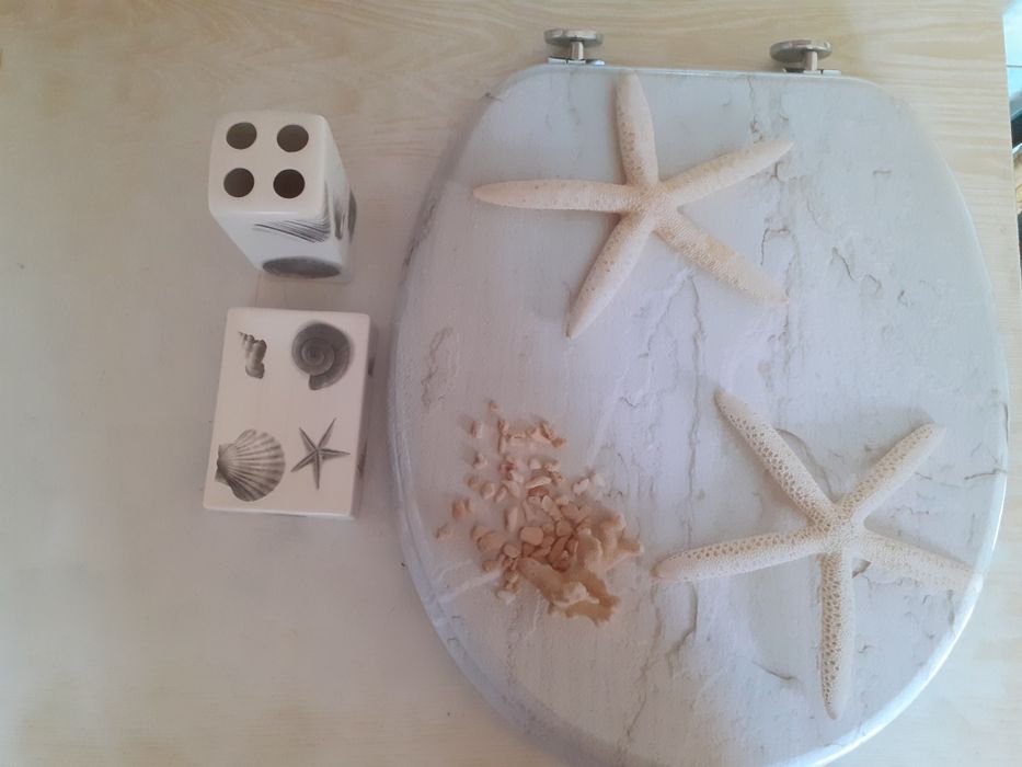 Сиденье на унитаз МДФ и набор из керамики