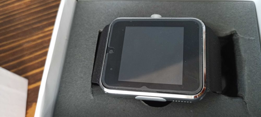 смарт часовник Smart Watch MEDIATEC Bluetooth watch - нов, с проблем