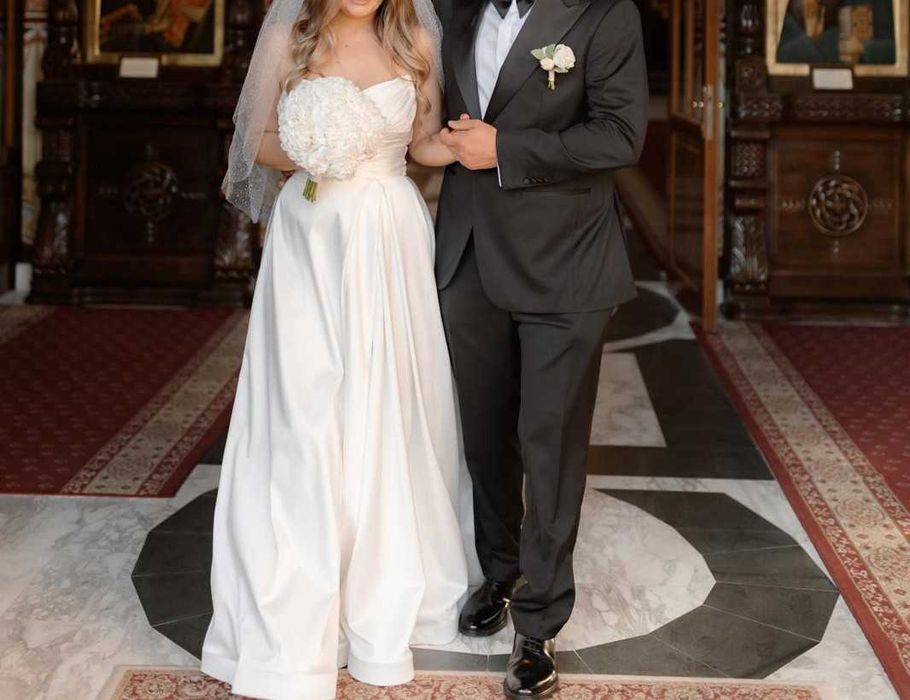 Rochie mireasa cu trena