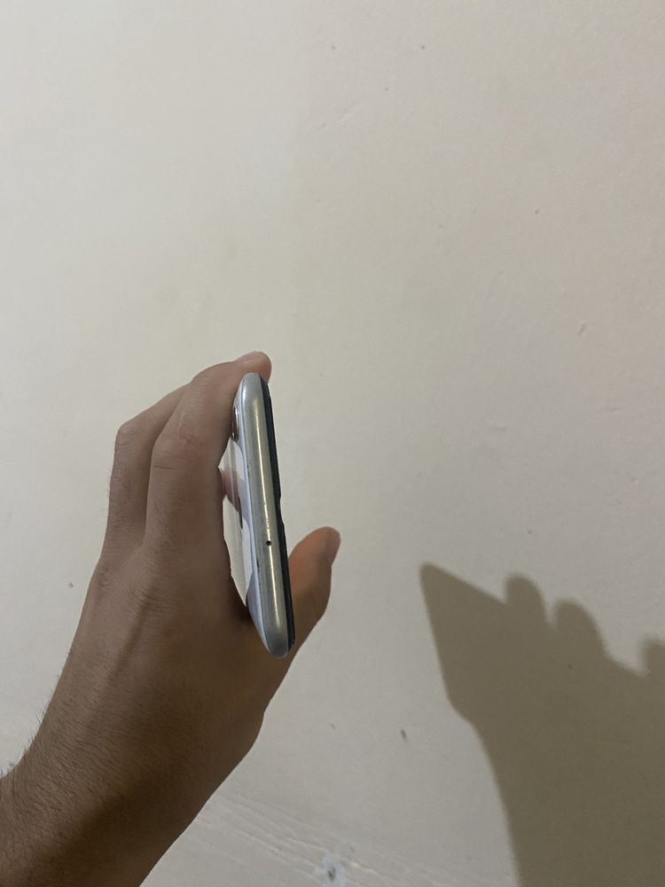 Samsung A30 3/32 karobka bor hamma joyi zor