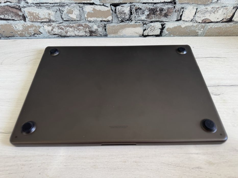 Продам Macbook Air 15 M3 16\256