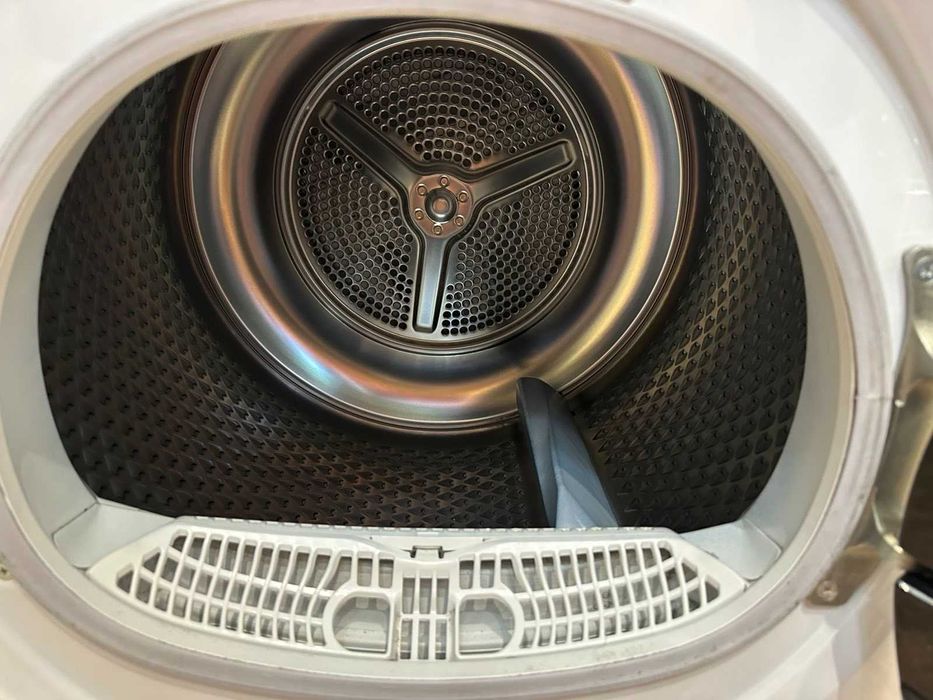 Сушилня Беко, термопомпа, кондензационна. Добро състояние