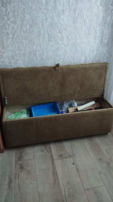 Продам пуфик в хорошем состоянии