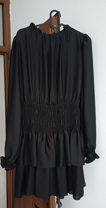 Rochie neagra eleganta