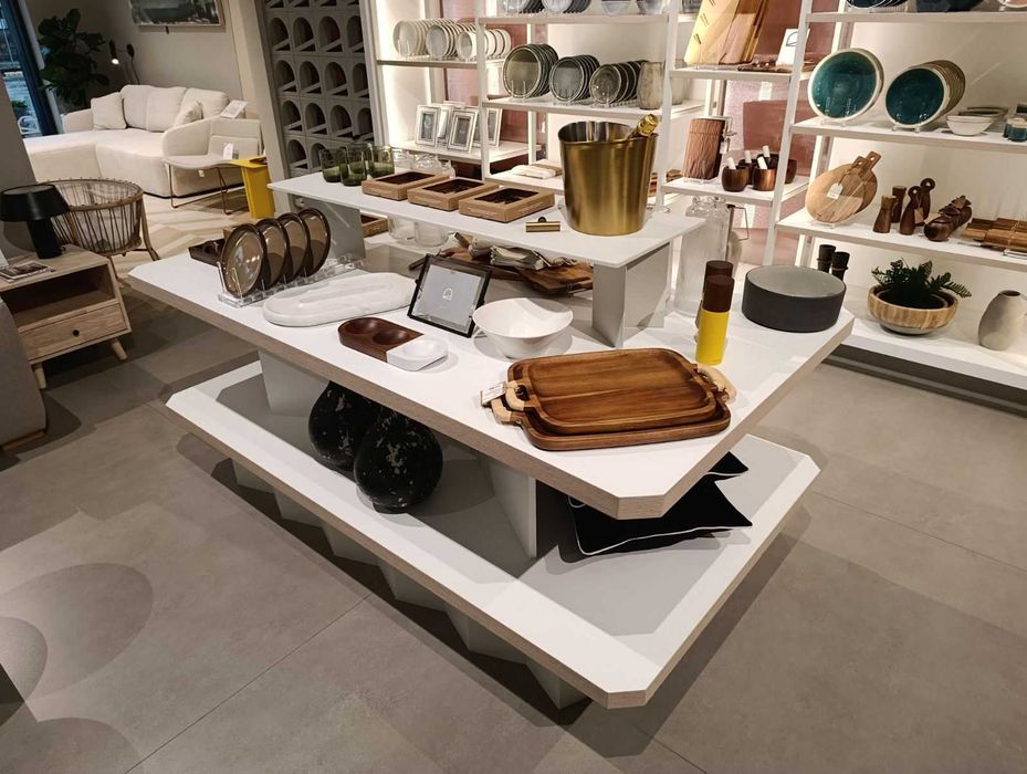 Маса Тип Гондола