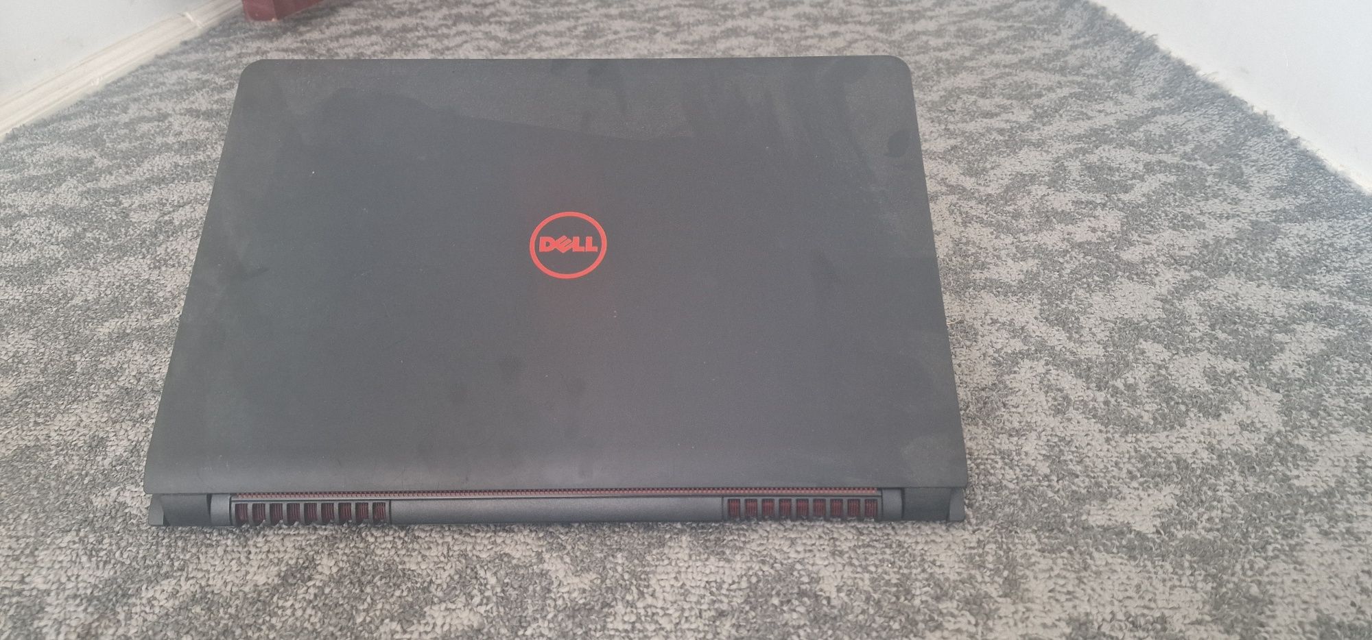 Vând laptop gaming Dell inspiron
