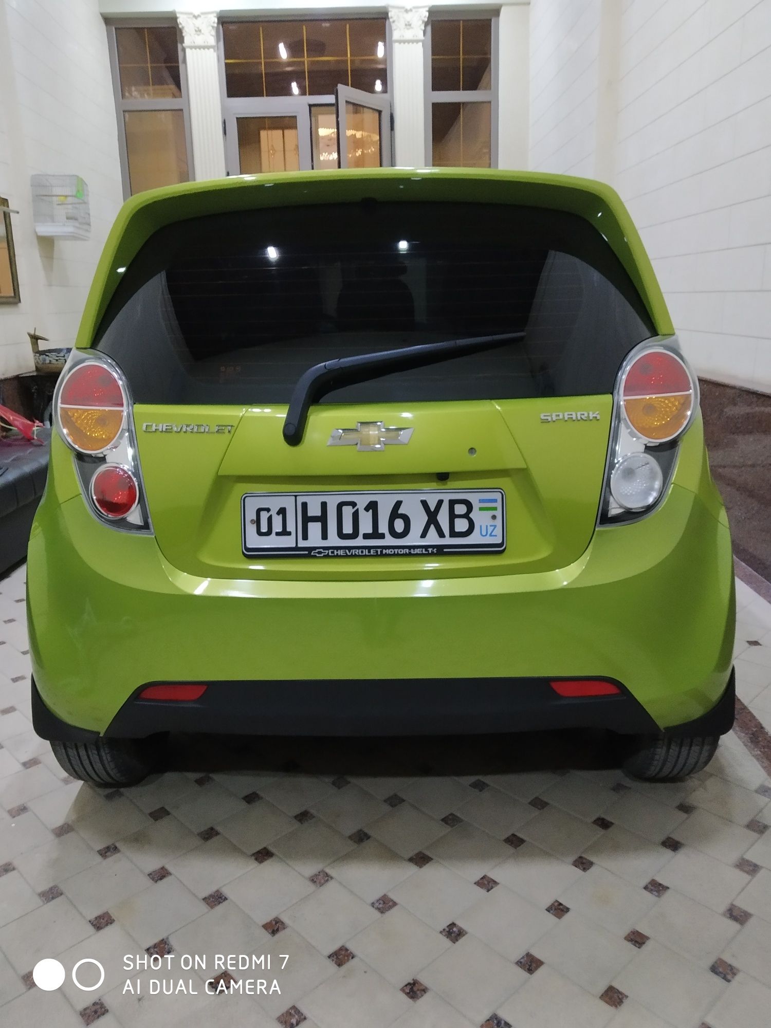 Chevrolet spark  sotiladi