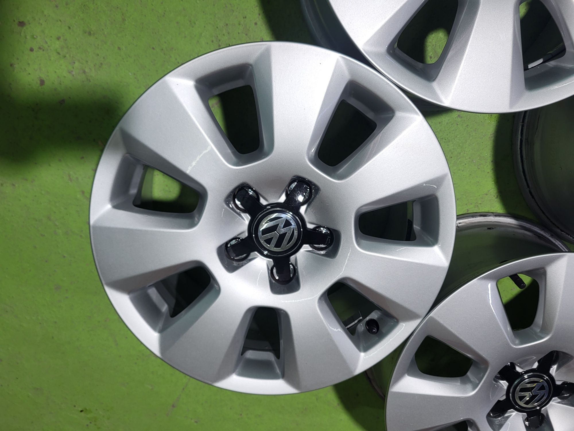 16 5x112 Vw Tiguan Passat Touran Caddy Golf 5x112 Skoda