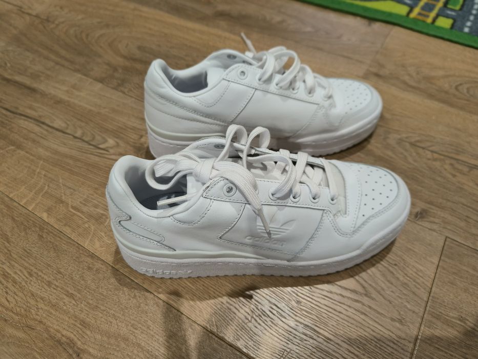 Нови Кецове Adidas 38 номер цена 40 лв