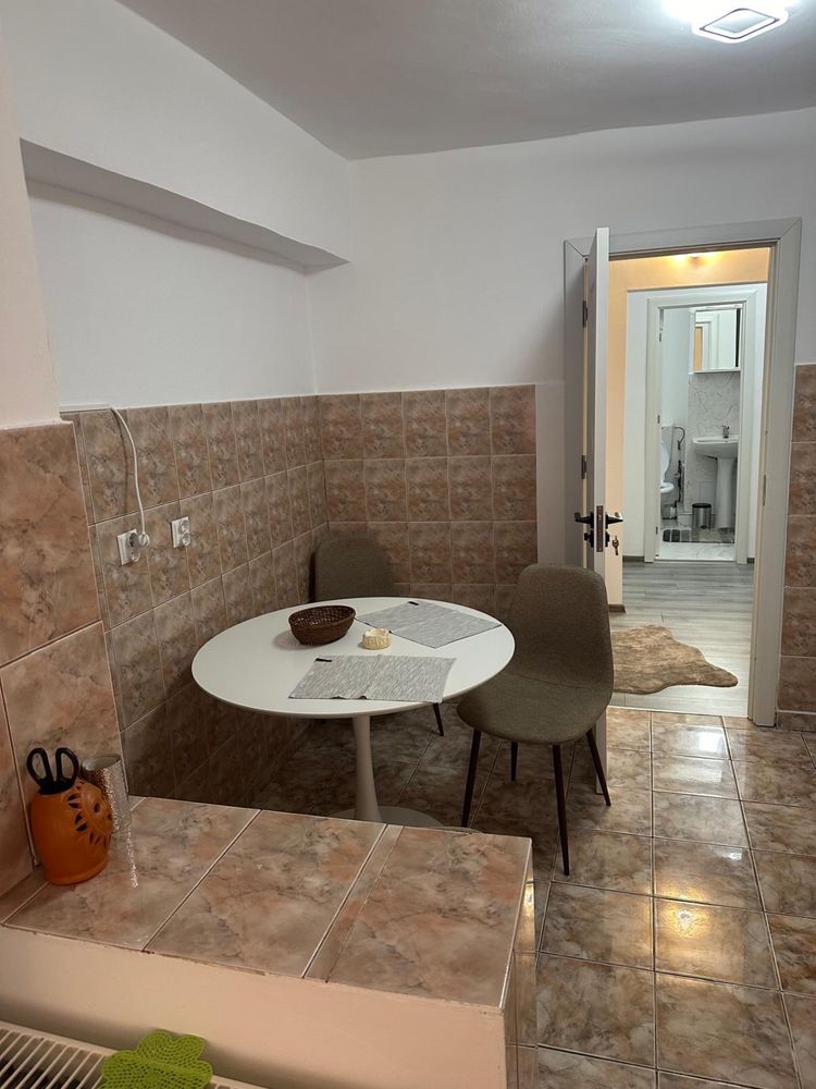 Apartament 2 camere decomandat regim hotelier