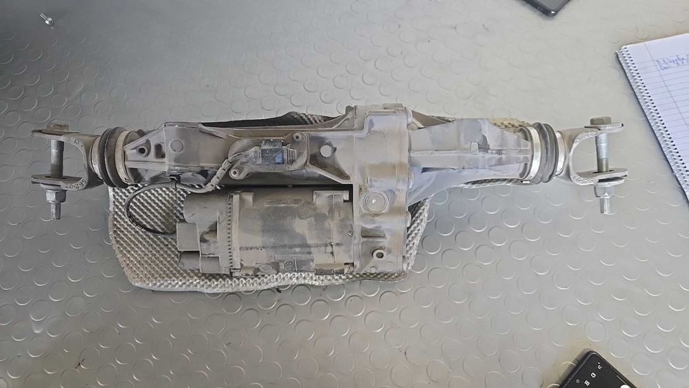 Електрическа рейка за заден мост за Audi Q8 / SQ8