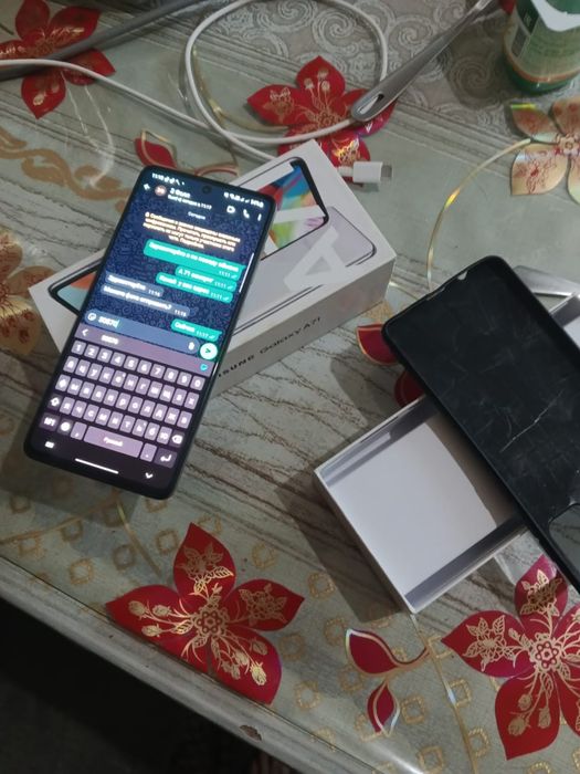 Самсунг а 71 128