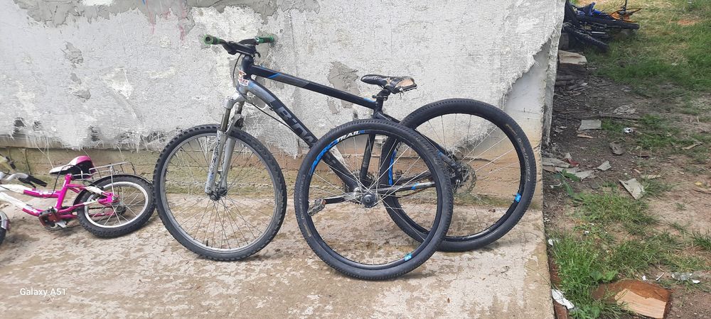 Vând rockrider b'twin 520 custom