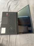 Laptop Asus Vivobook 15 M513U