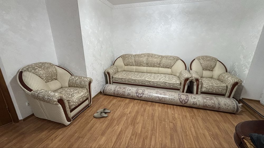 Мягкую мебель срочно продам