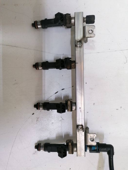 Injector injectoare Opel corsa D 1.2 Benzina Z12XEP