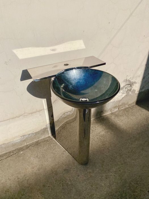 Раковина новая, стеклянная чаша