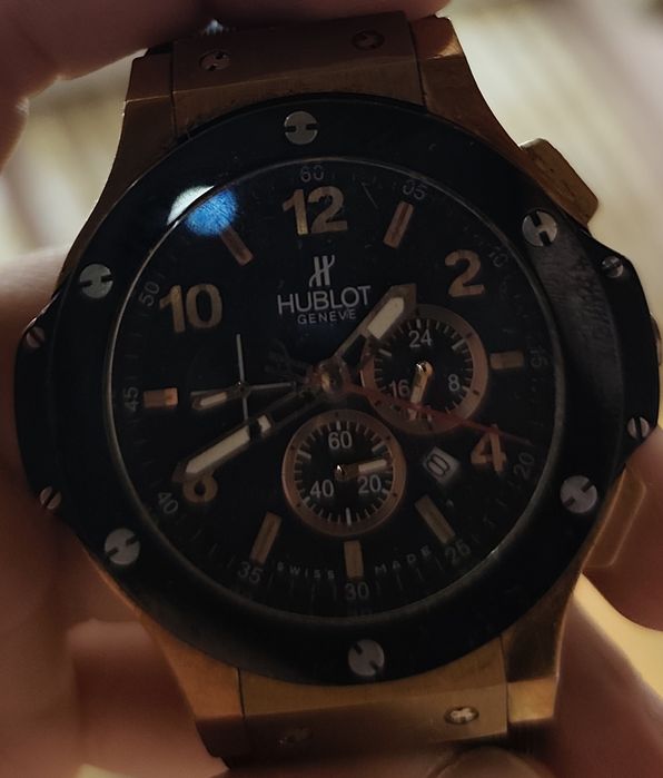 Соат сотилади HUBLOT срочна