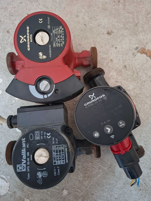 Продавам циркулационни помпи.