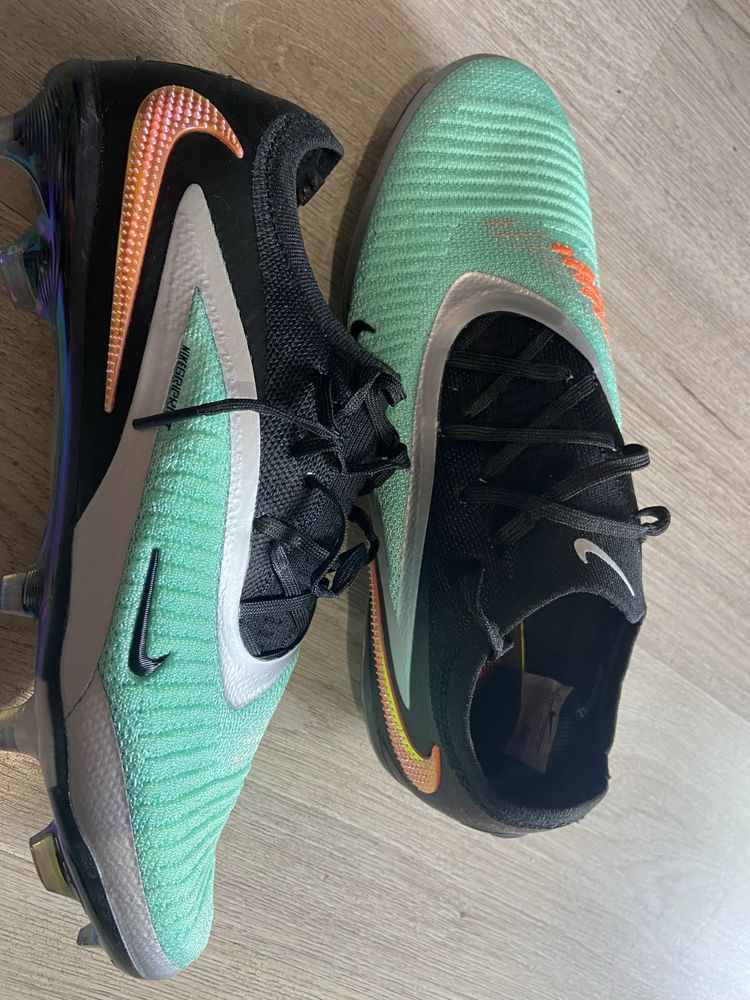 Nike Phantom 43