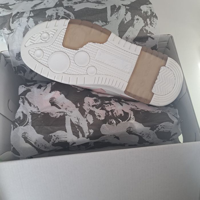 Off White Out of Office