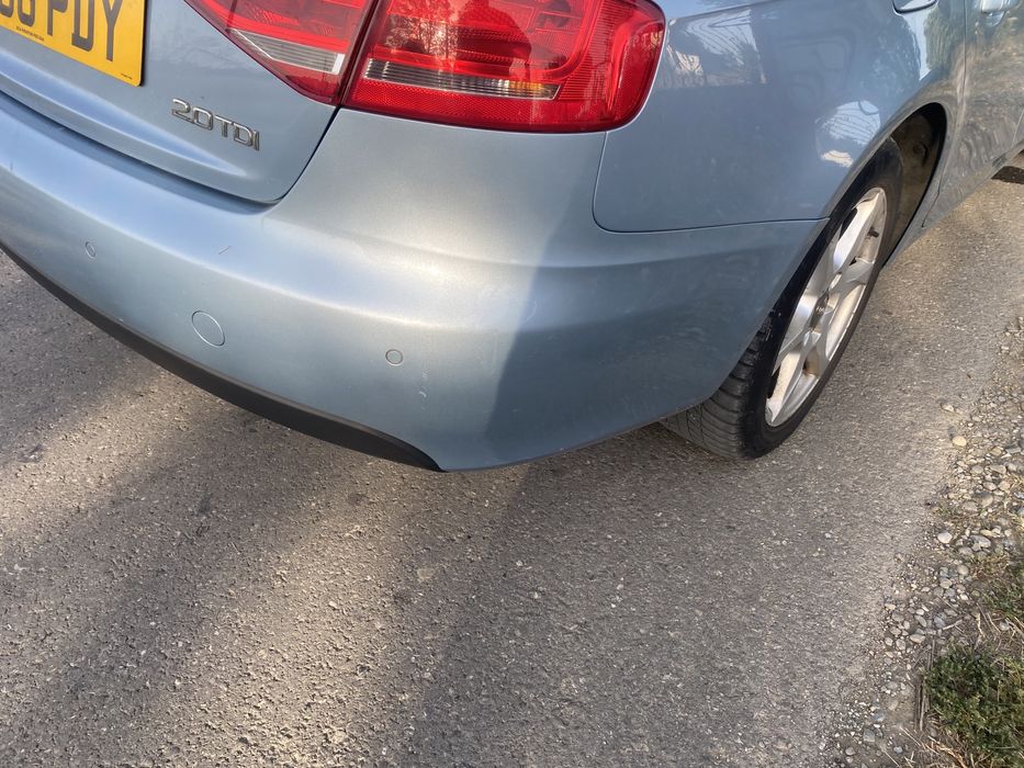 Bara spate audi a4 b8 berlina cu senzori parcare
