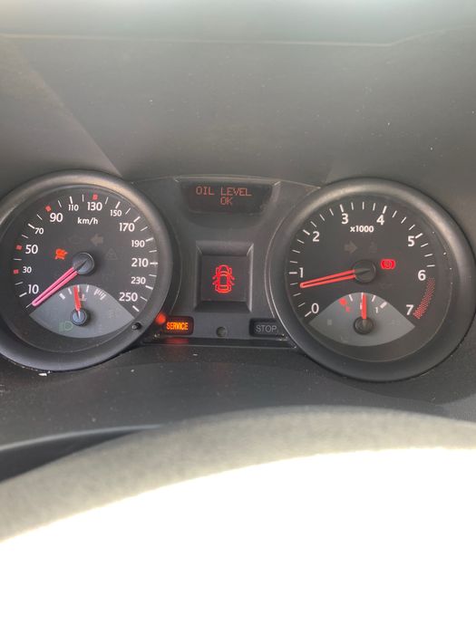 Vînd Renault Megane 2. 2005 1.6 16v