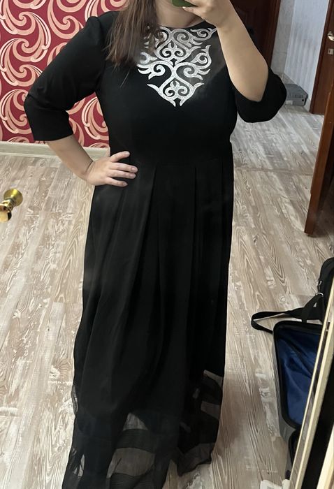 Платье сшитая на заказ