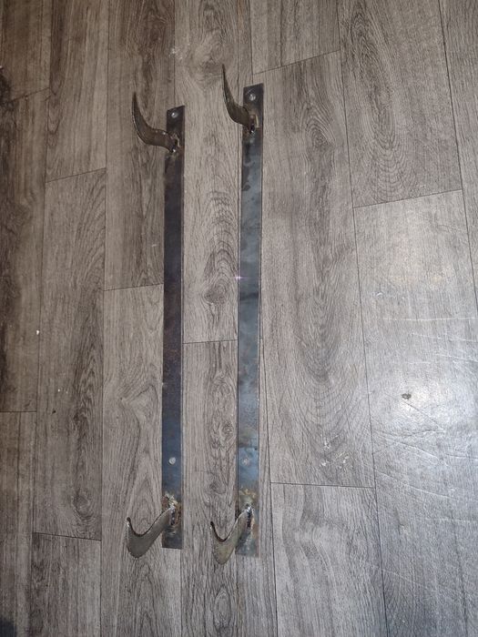 Крепления для чугунных батарей