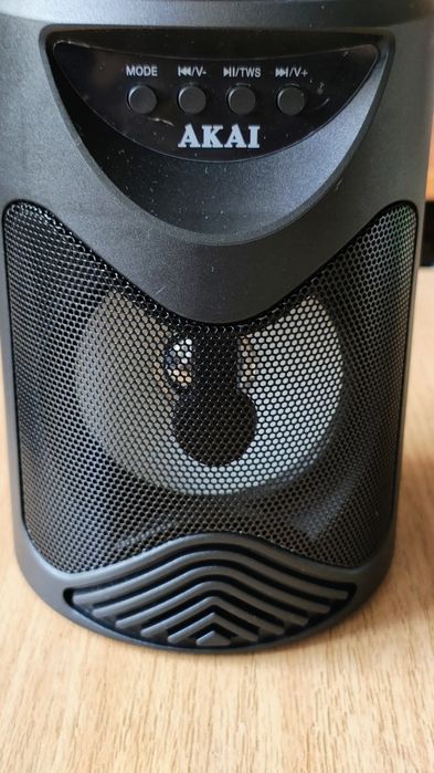 Vand boxa marca AKAI