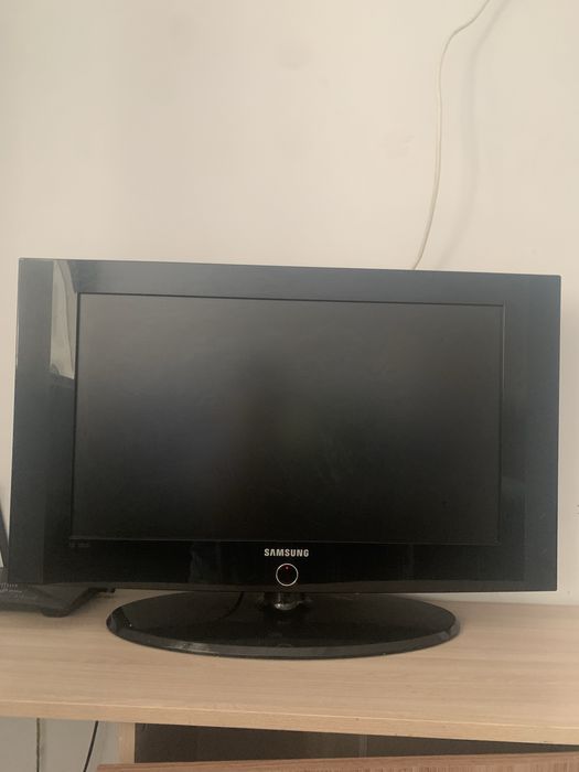 Продам телевизор в хорошем состояний