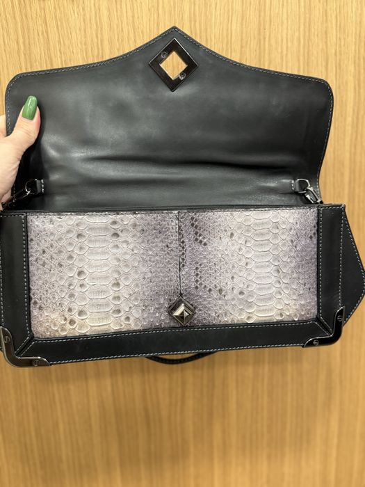 Чанта baldinini ест кожа и питон ,слагана 1път