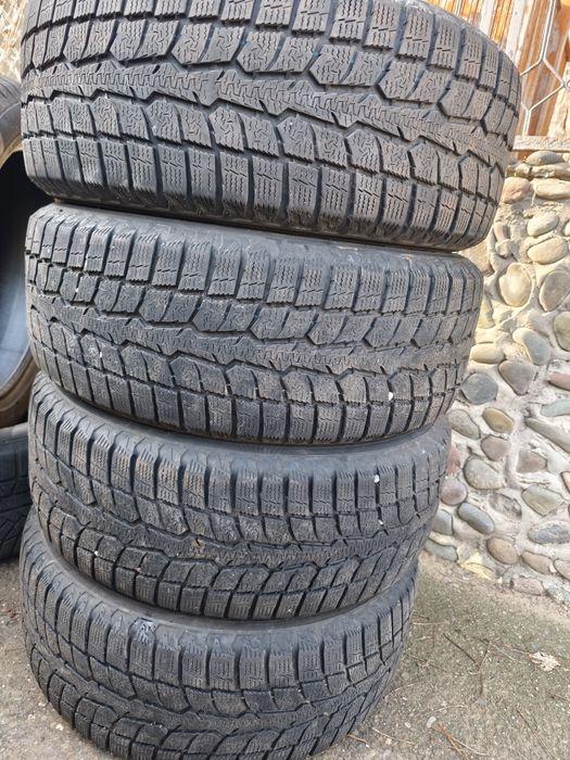 4 бр. Зимни Гуми 215/60/16
