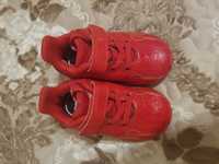 Pantofi Adidas rosii 20